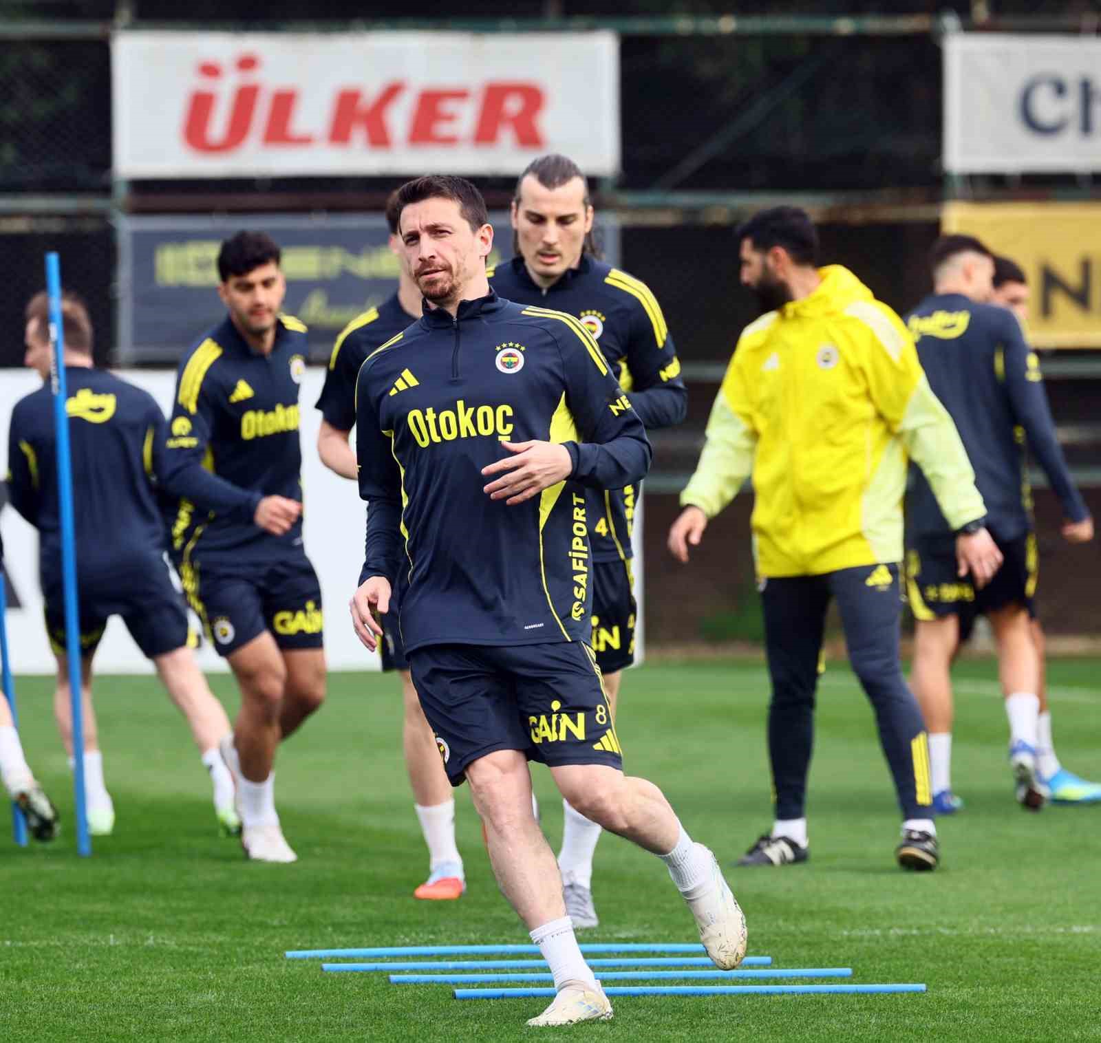 Fenerbahçe, Çaykur Rizespor maçı hazırlıklarını tamamladı
?v=1