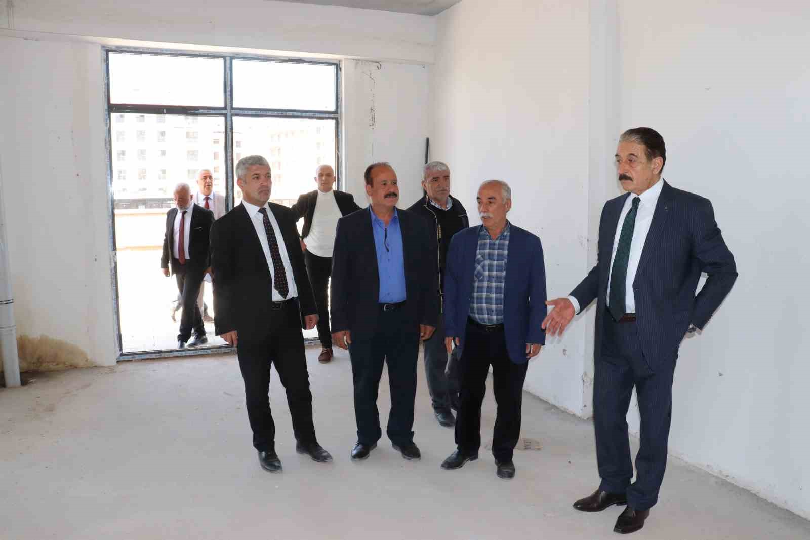 MESOB Başkanı Keskin’den esnafa çağrı: Yeni çarşıya taşının
?v=1