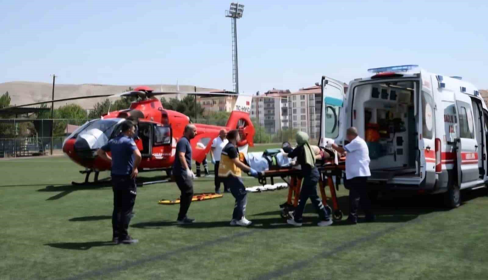 Malatya’da hava ambulansı 19 yaşındaki hasta için havalandı
?v=1