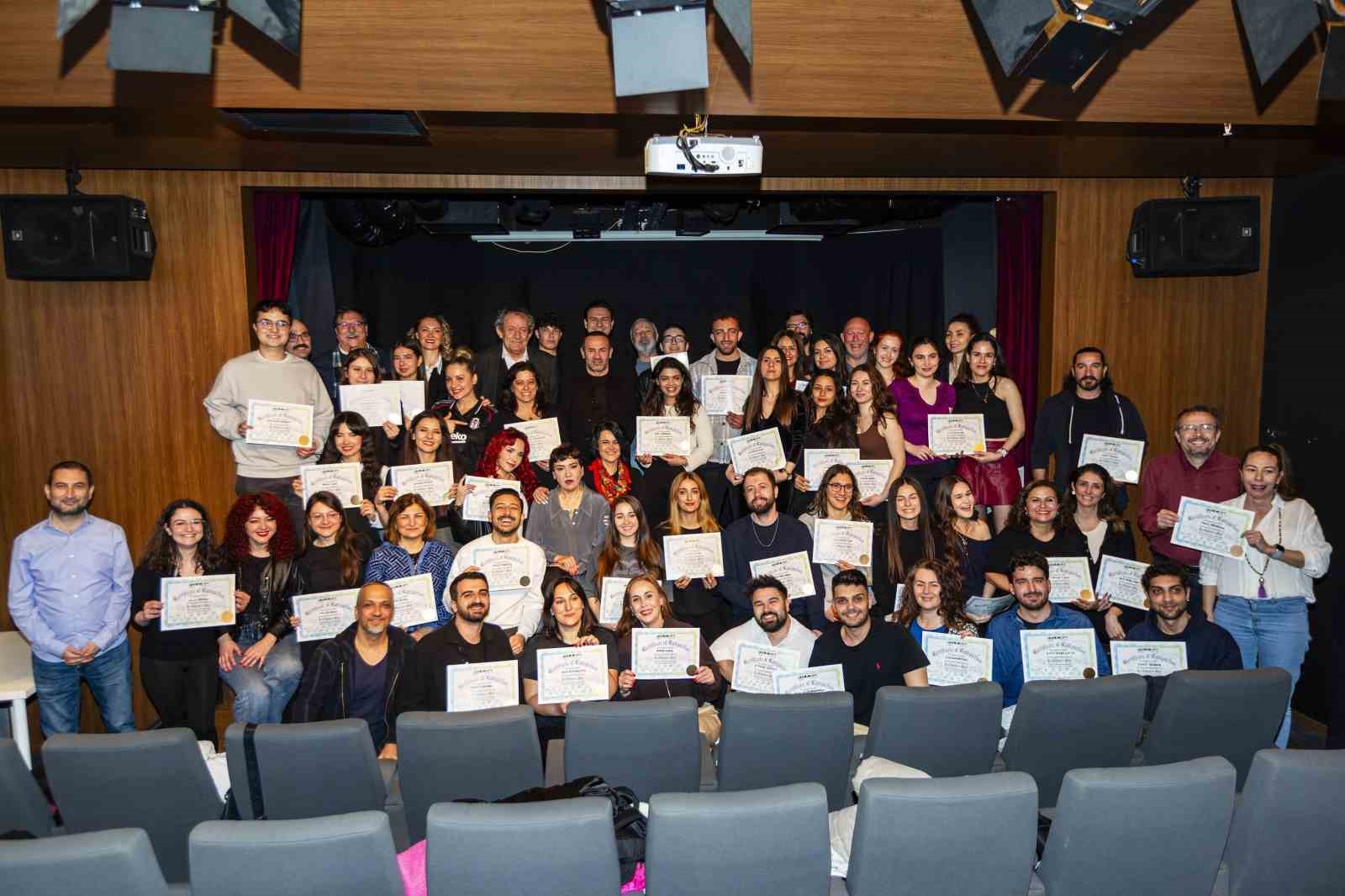 Folkart Academy, ikinci dönem mezunlarını verdi
?v=1