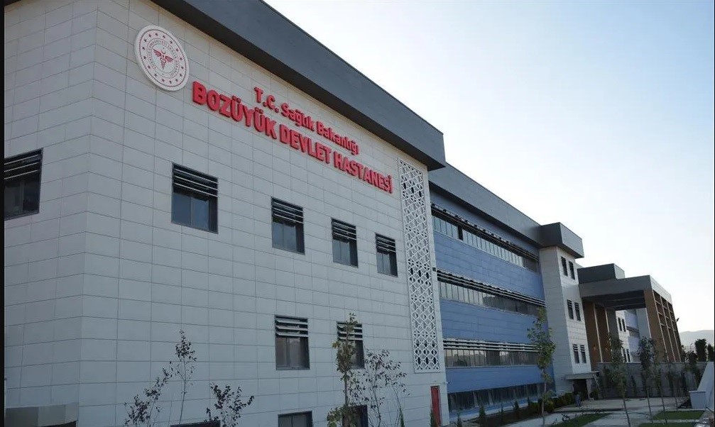 Çatıdan düşen işçi ağır yaralandı
?v=1