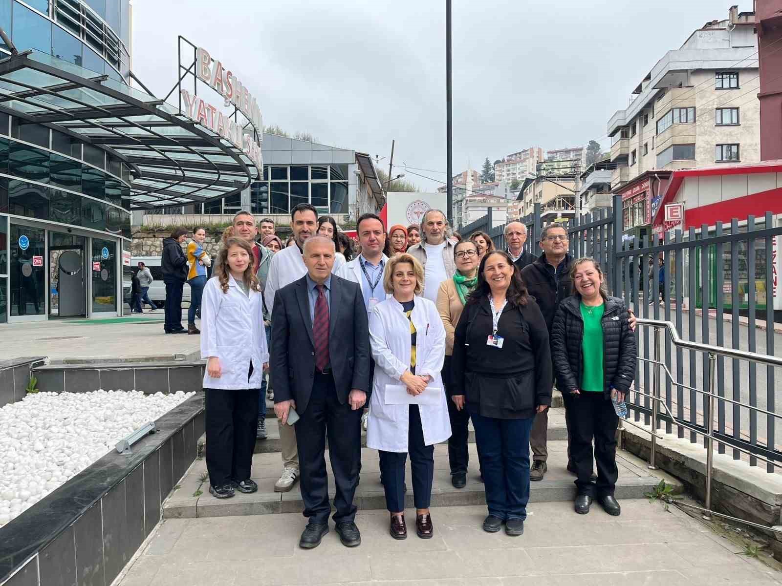 Zonguldak’ta tabiplerden sağlıkta şiddete tepki
?v=1