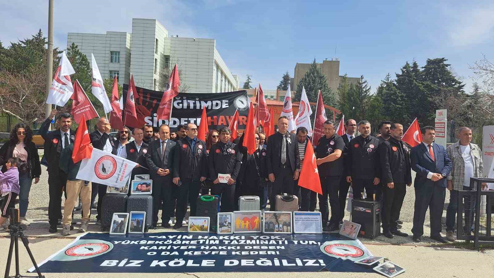 ÜNİPERSEN YÖK önünde: Eğitimde şiddet ve haklar için çağrı
?v=1