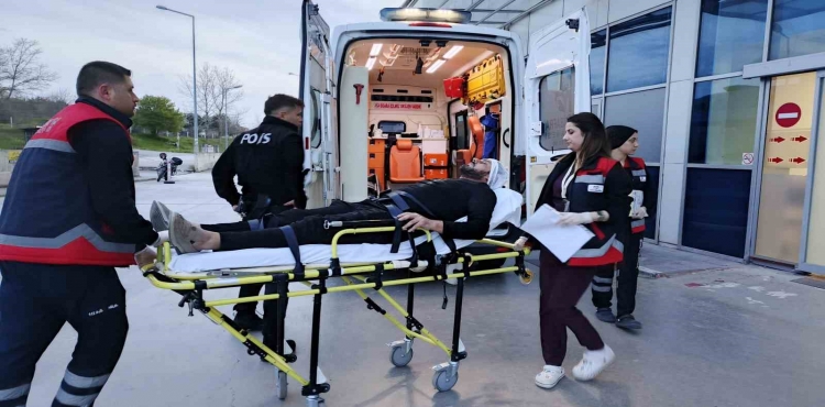 Bafra’da bıçaklı kavda: 1 yaralı?v=1