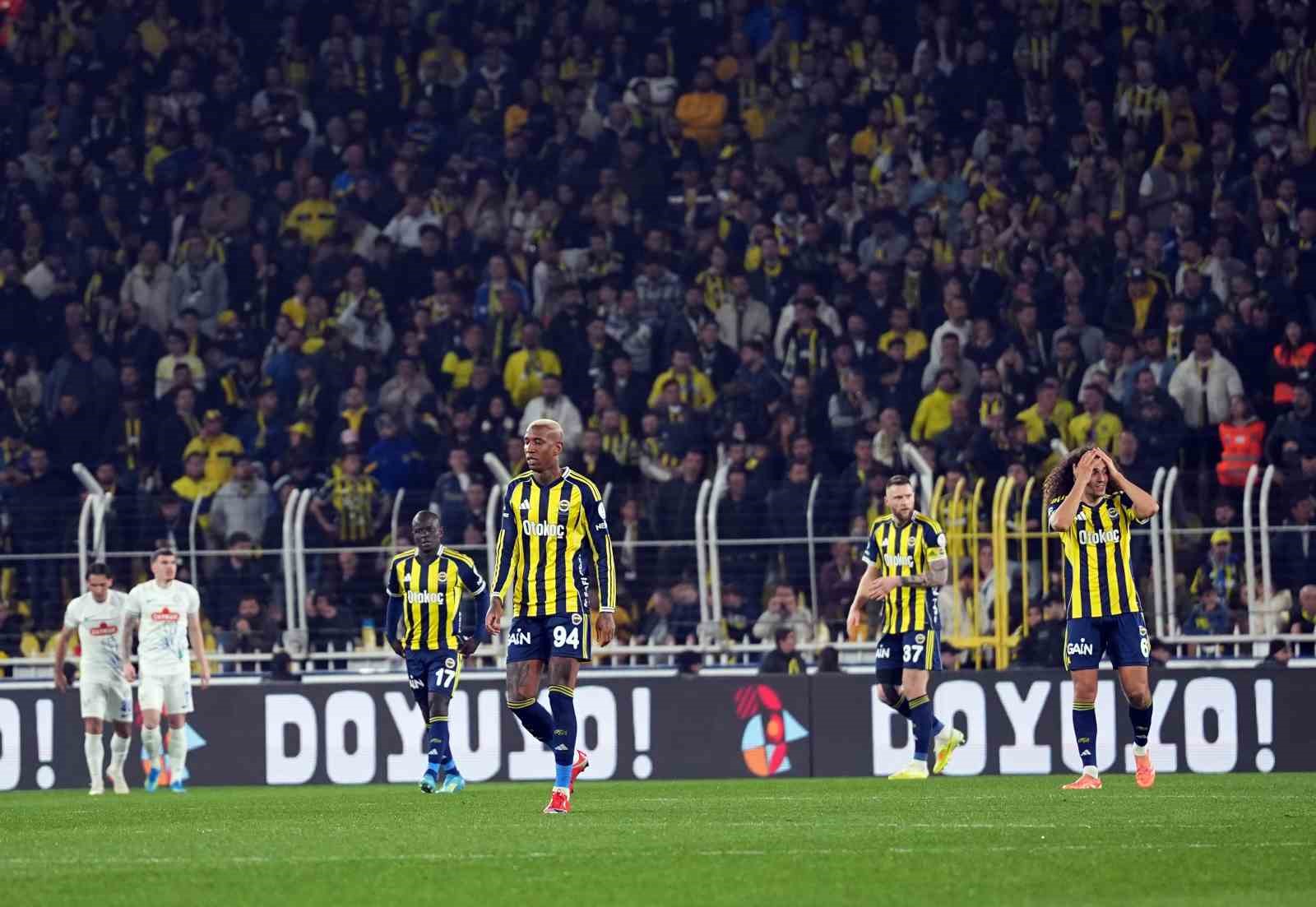 Fenerbahçe, derbiye puan kaybıyla gidiyor
?v=1