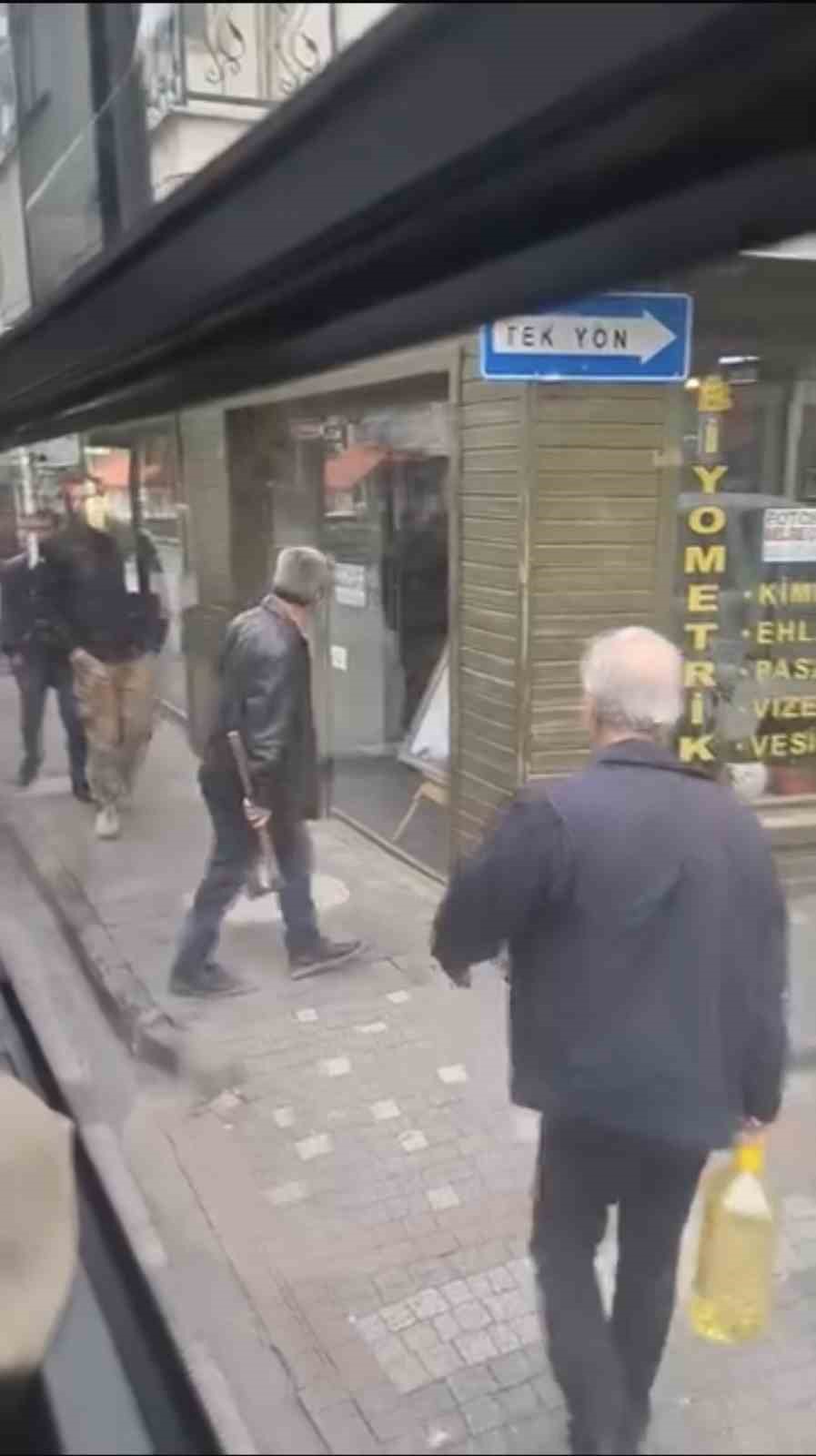 Bursa’da trafikte baltalı dehşet
?v=1