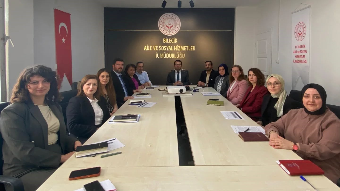 Bilecik’te Çocuk Bakım Kuruluşları toplantısı
?v=1