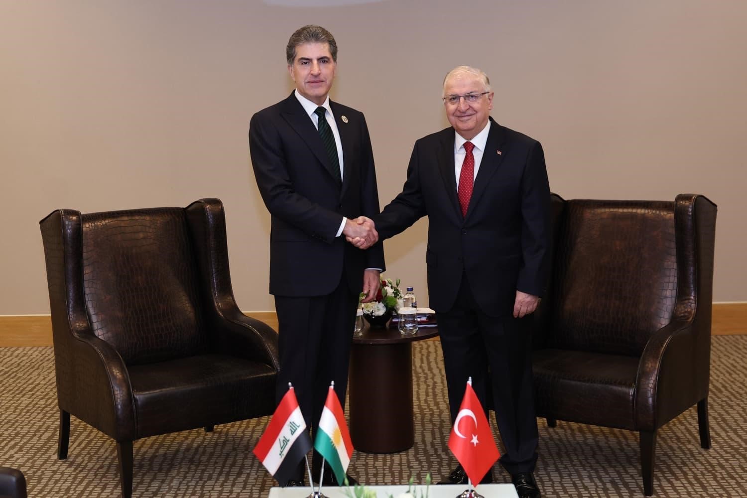 Bakan Güler, IKBY Başkanı Barzani ile görüştü
?v=1