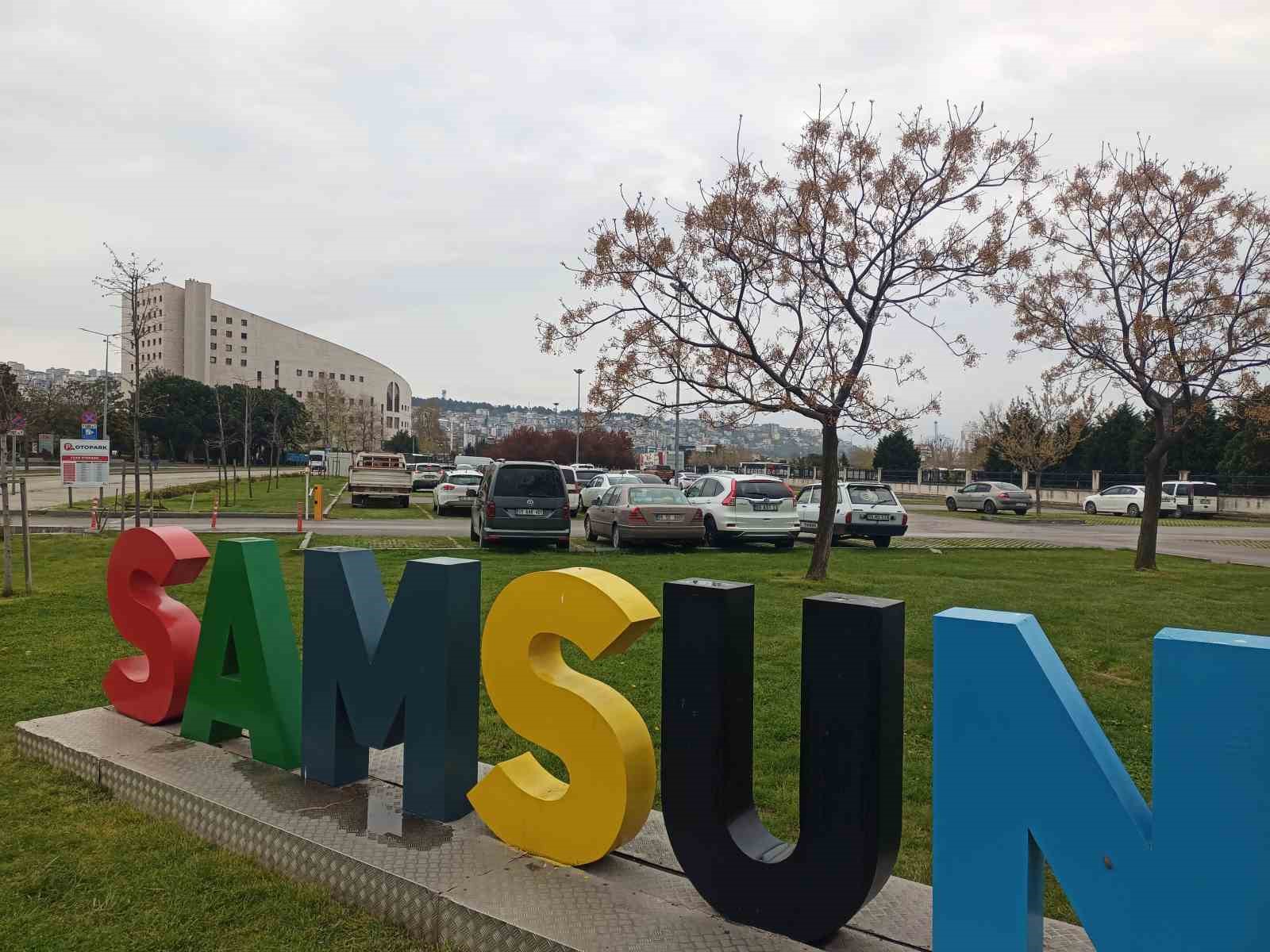 Samsun’da araç sayısı bir yılda 39 bin arttı: Trafikteki büyüme dikkat çekiyor
?v=1