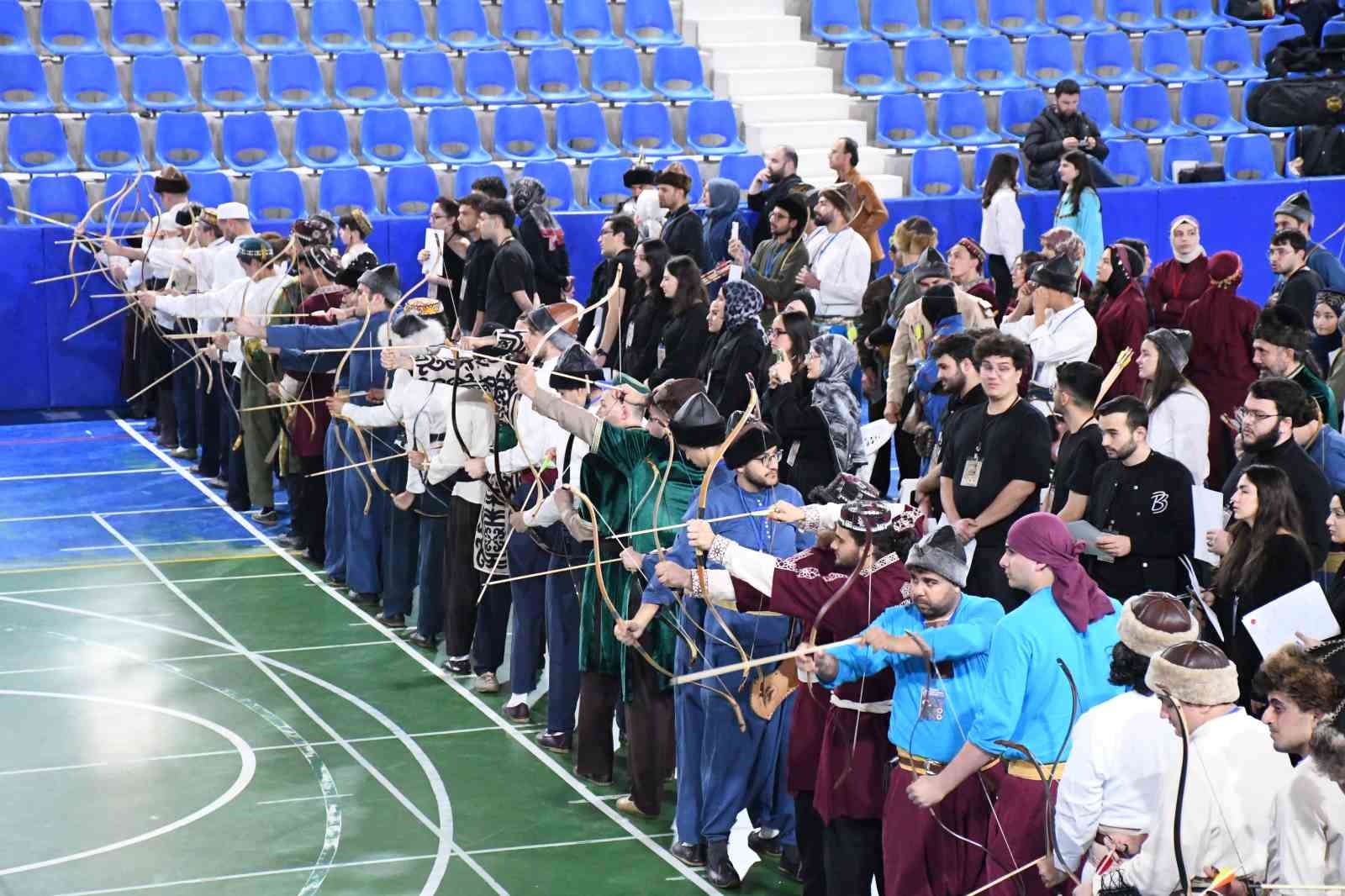 Yozgat’ta ’Tarih İçin Bir Ok At’ yarışması
?v=1