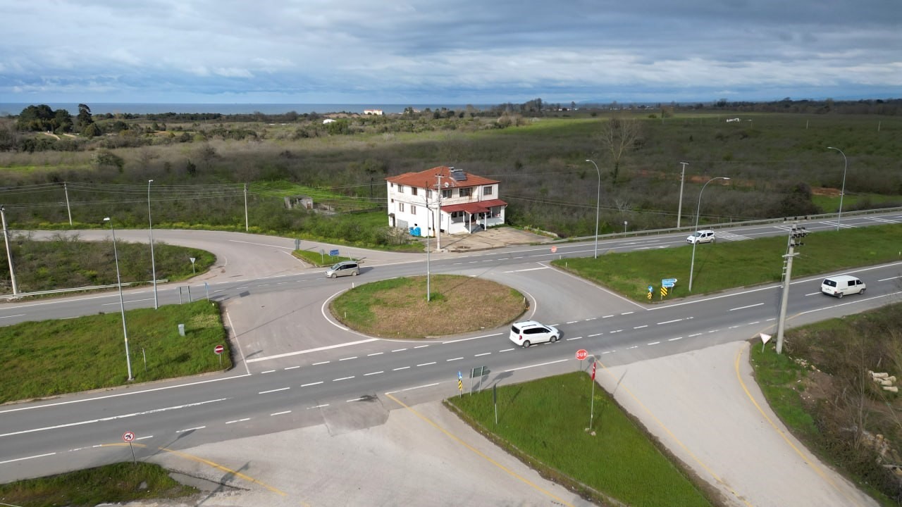 Can kayıplarının olduğu kavşakta ’trafik ışığı talebi reddedildi’ iddiası
?v=1