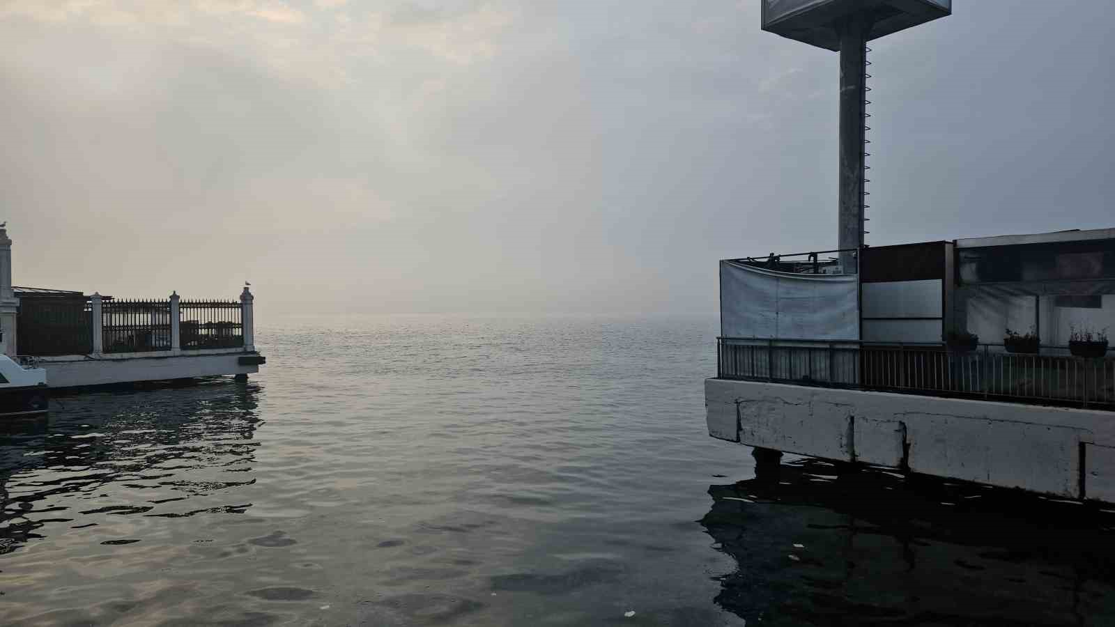 İstanbul’da yoğun sis: Boğaz hattı trafiğe kapatıldı
?v=1