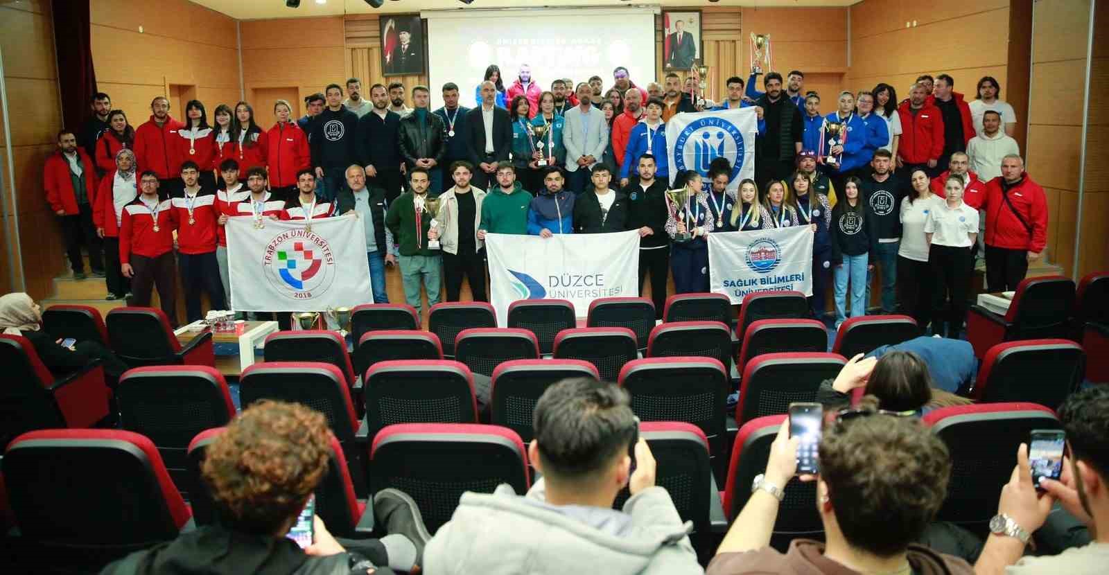 Bayburt’ta 3 gün süren rafting şampiyonasında şampiyonlar belli oldu
?v=1