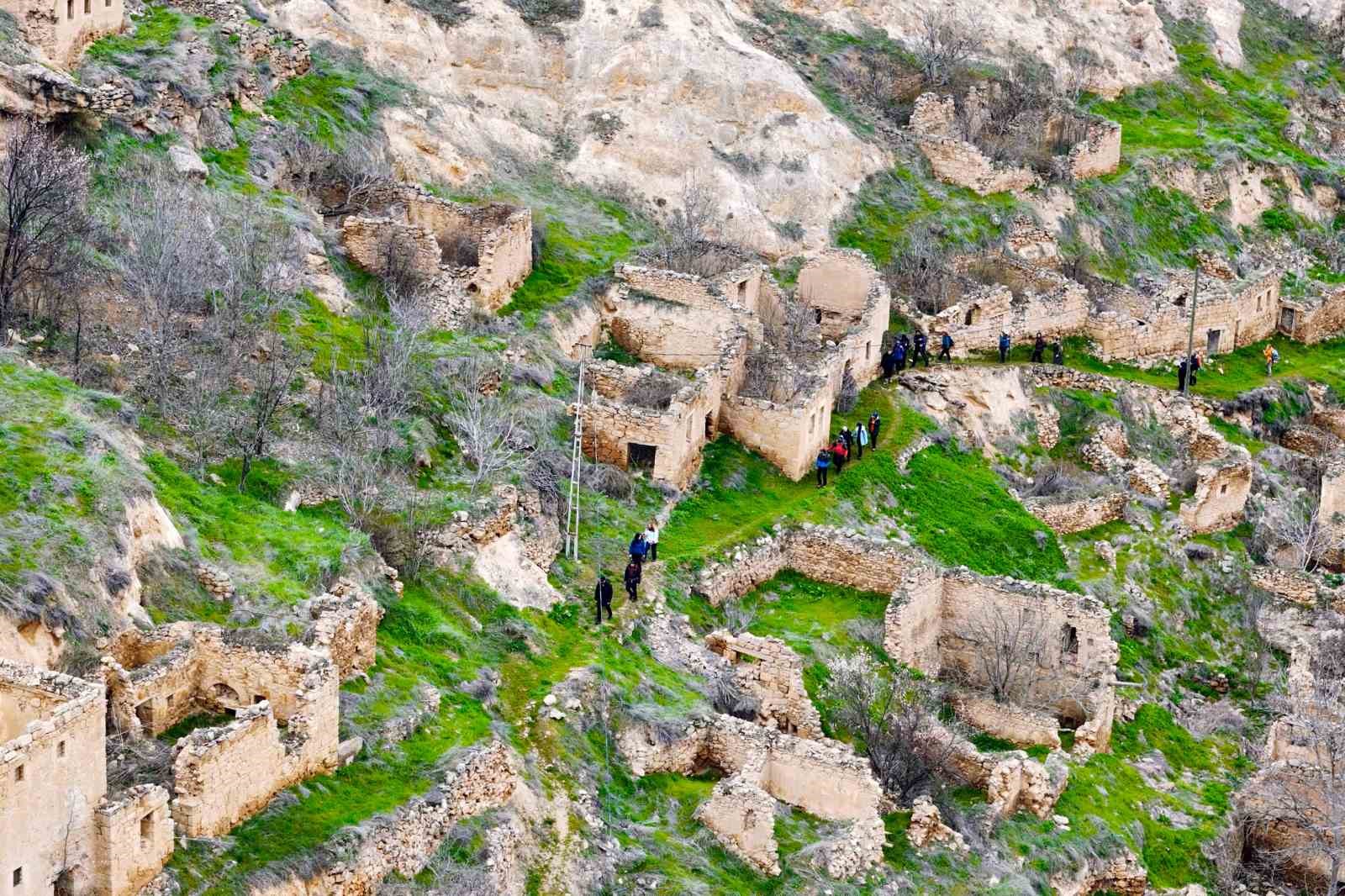 Gümüşhane’nin saklı hazinesi  Eski Mardin  hayran bırakıyor
?v=1