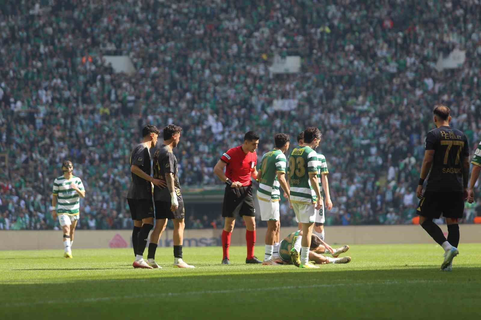 Nesine 2. Lig: Bursaspor: 1 - Somaspor: 0 (İlk yarı)
?v=1