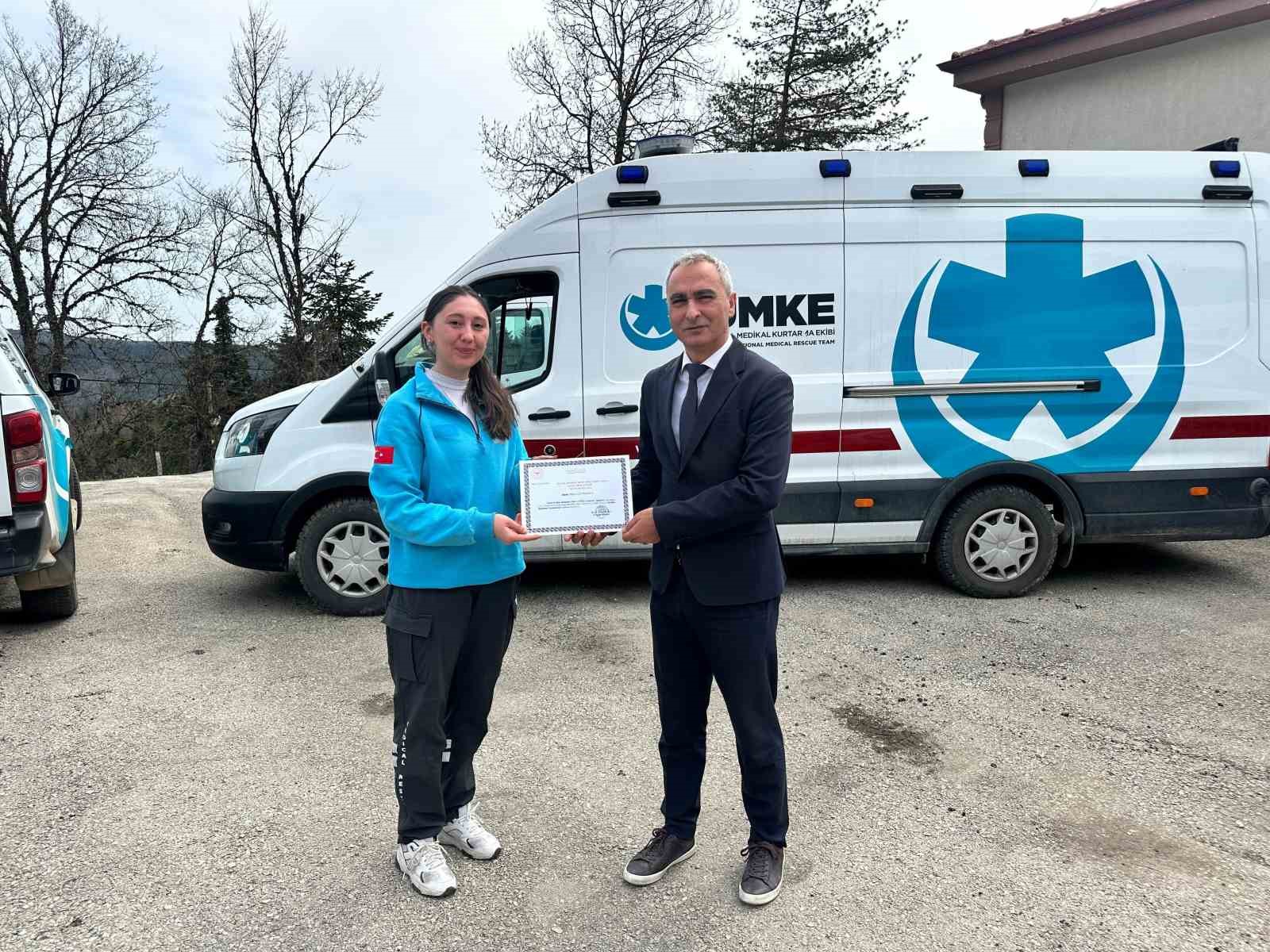 Karabük UMKE’den güç gösterisi: 16 yeni gönüllü ile afetlere hazırlık seviyesi arttırıldı
?v=1