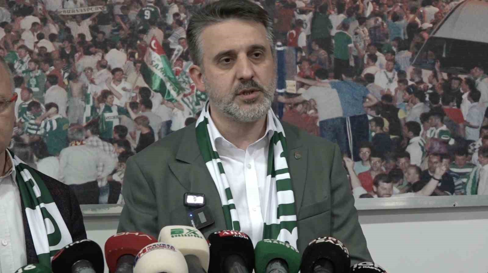 Bursaspor’da şampiyonluk coşkusu:  Bu başarı Bursa’ya çok yakıştı 
?v=1