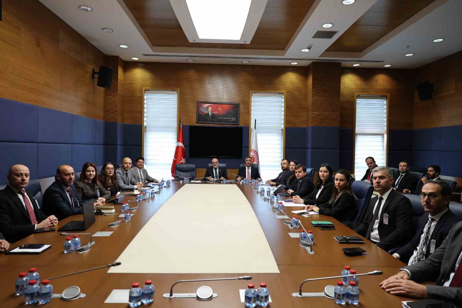 Milletvekili Cıngı:  Bina görevlilerinin çalışma şartlarının iyileştirilmesi sosyal adaletin gereği 
?v=1