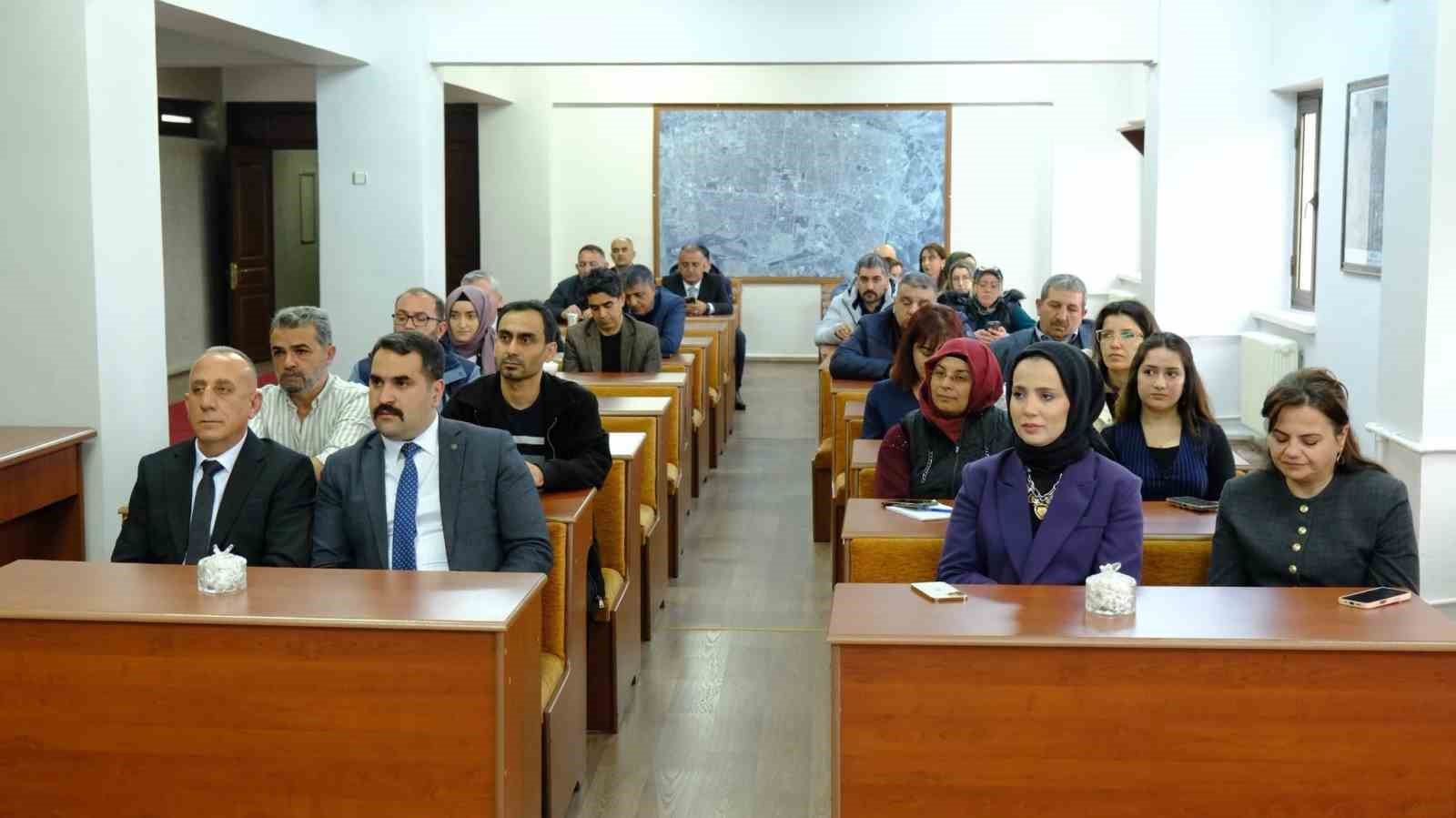 Erzincan Belediyesi’nde kalite süreçleri masaya yatırıldı
?v=1