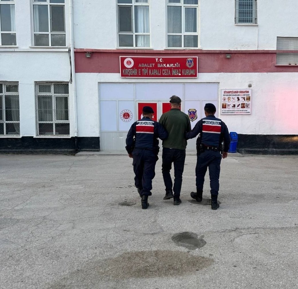 Köpeği av tüfeği ile vurarak öldüren şahıs tutuklandı
?v=1