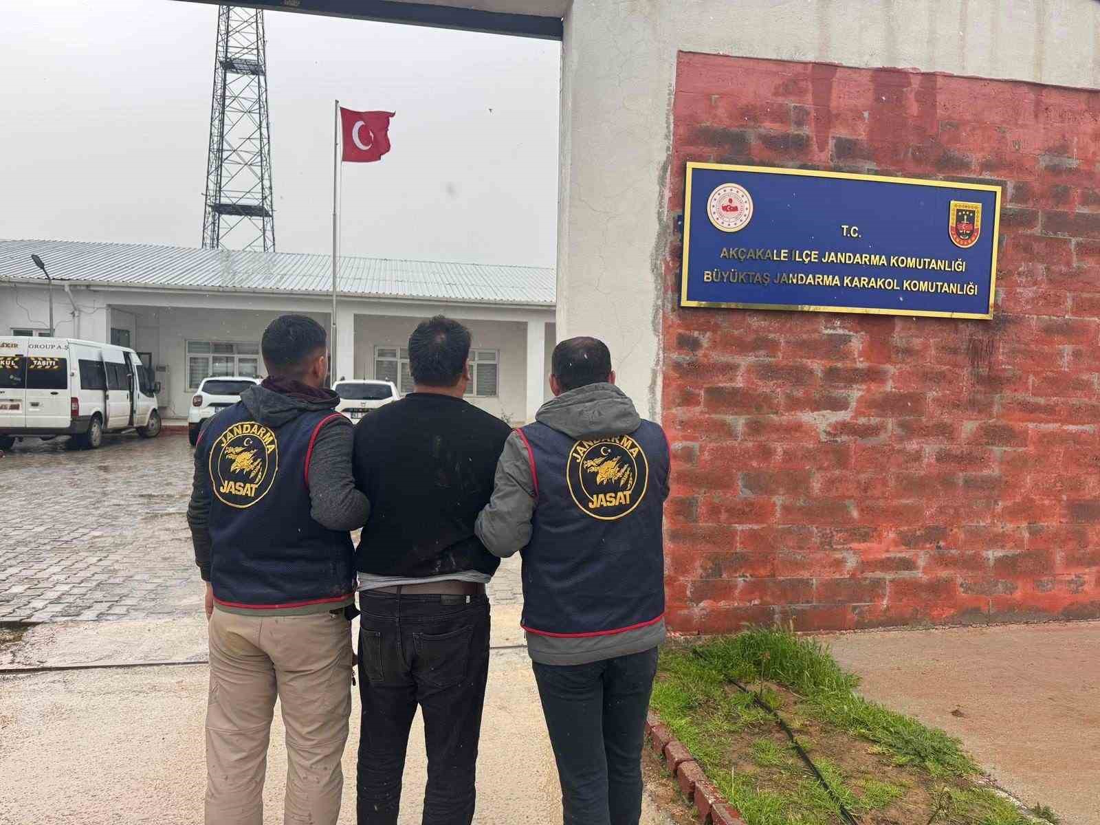 Cinayet suçundan 10 yıldır aranan şahıs yakalandı
?v=1