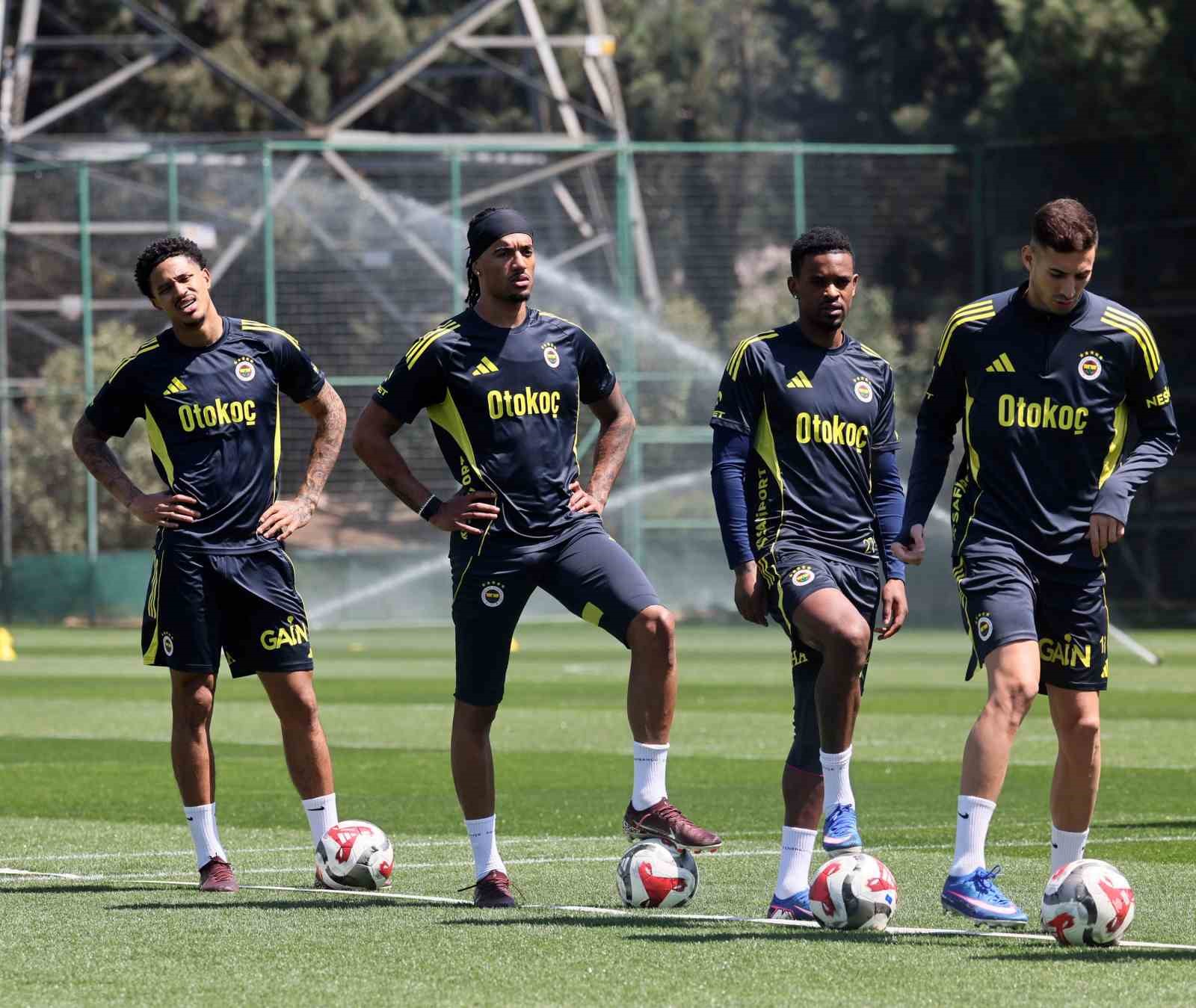 Fenerbahçe’de Konyaspor maçı hazırlıkları tamamlandı
?v=1