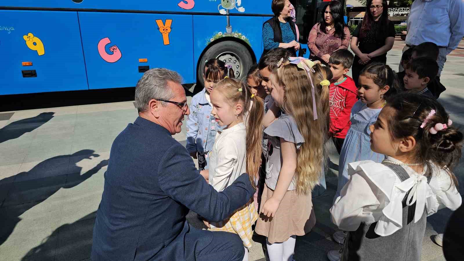 Başkan Tetik:  Çocuklarımızın mutluluğu her şeye değer 
?v=1