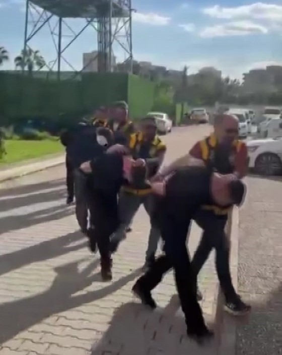 Okulda paniğe neden olan 7 şüpheli gözaltına alındı
?v=1