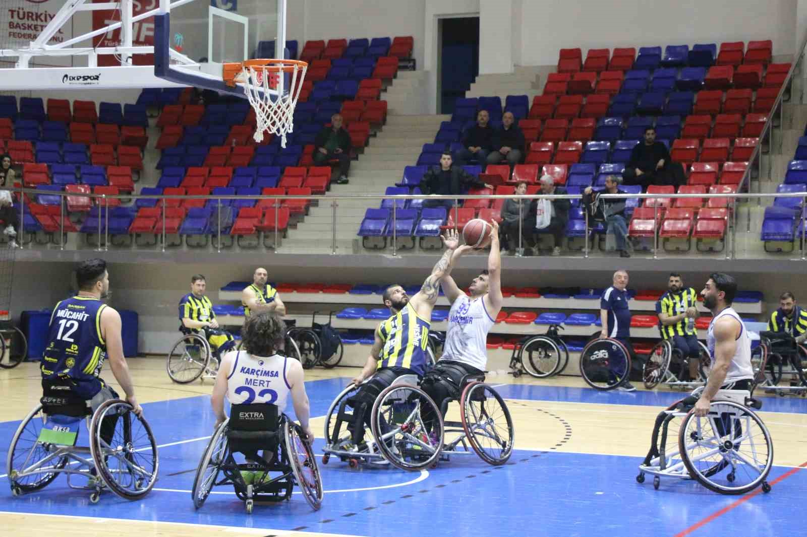 Karabük Demir Kartal, sahasında Fenerbahçe’ye mağlup oldu
?v=1