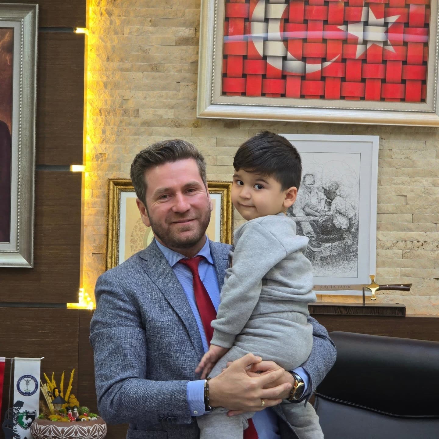 Tavas’ın evladı Mehmet dev maçın seronomisinde umudun sembolü olacak
?v=1