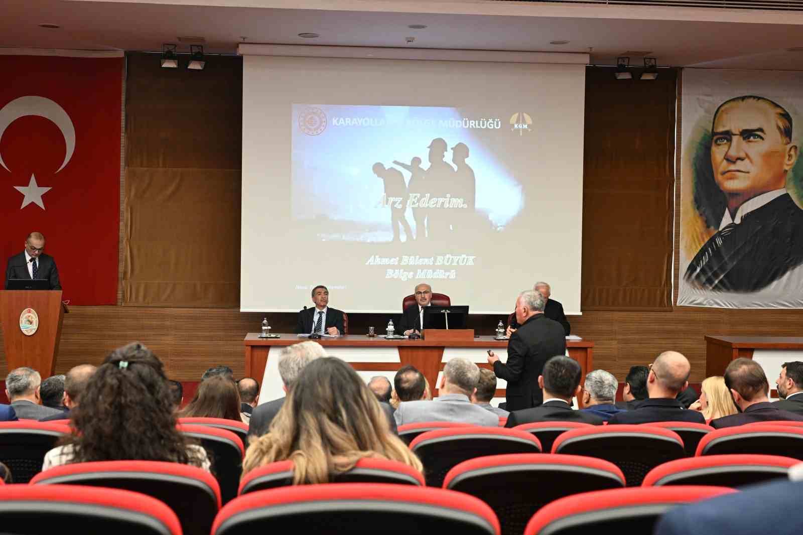 Denizli’de devam eden ve yapılması planlanan projeler masaya yatırıldı
?v=1