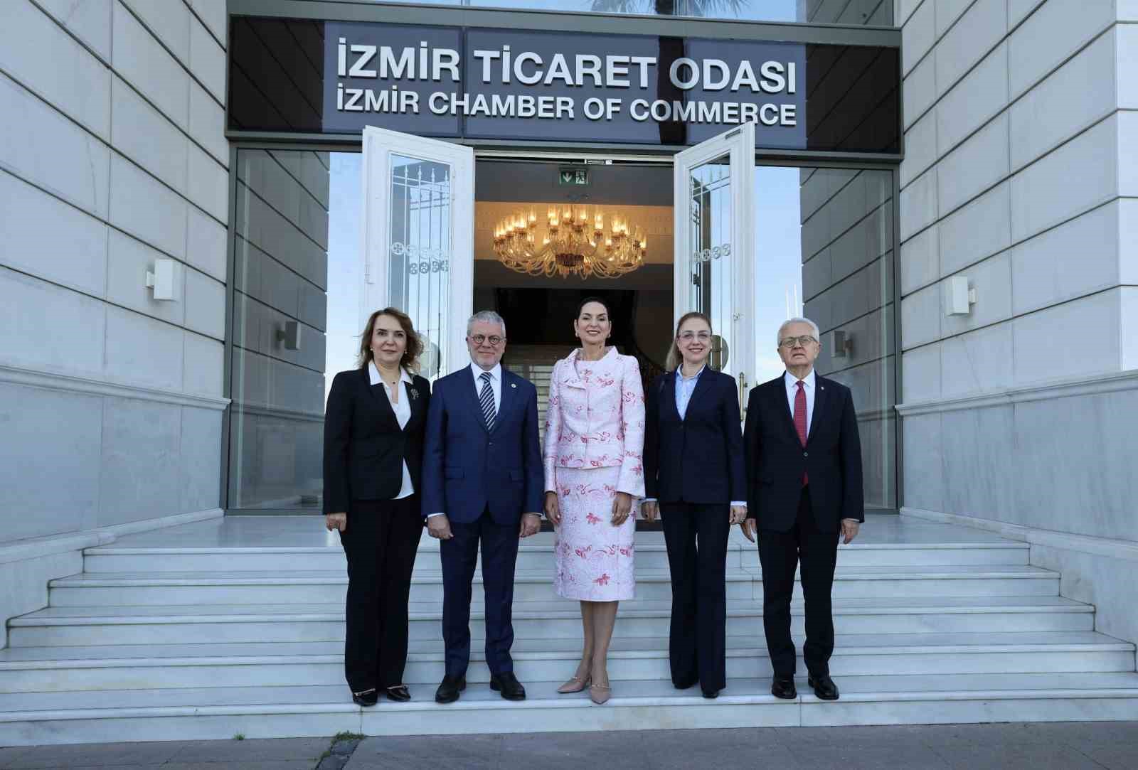 Kosta Rika First Lady’si Zeikate’den İzmir Ticaret Odası’na ziyaret
?v=1