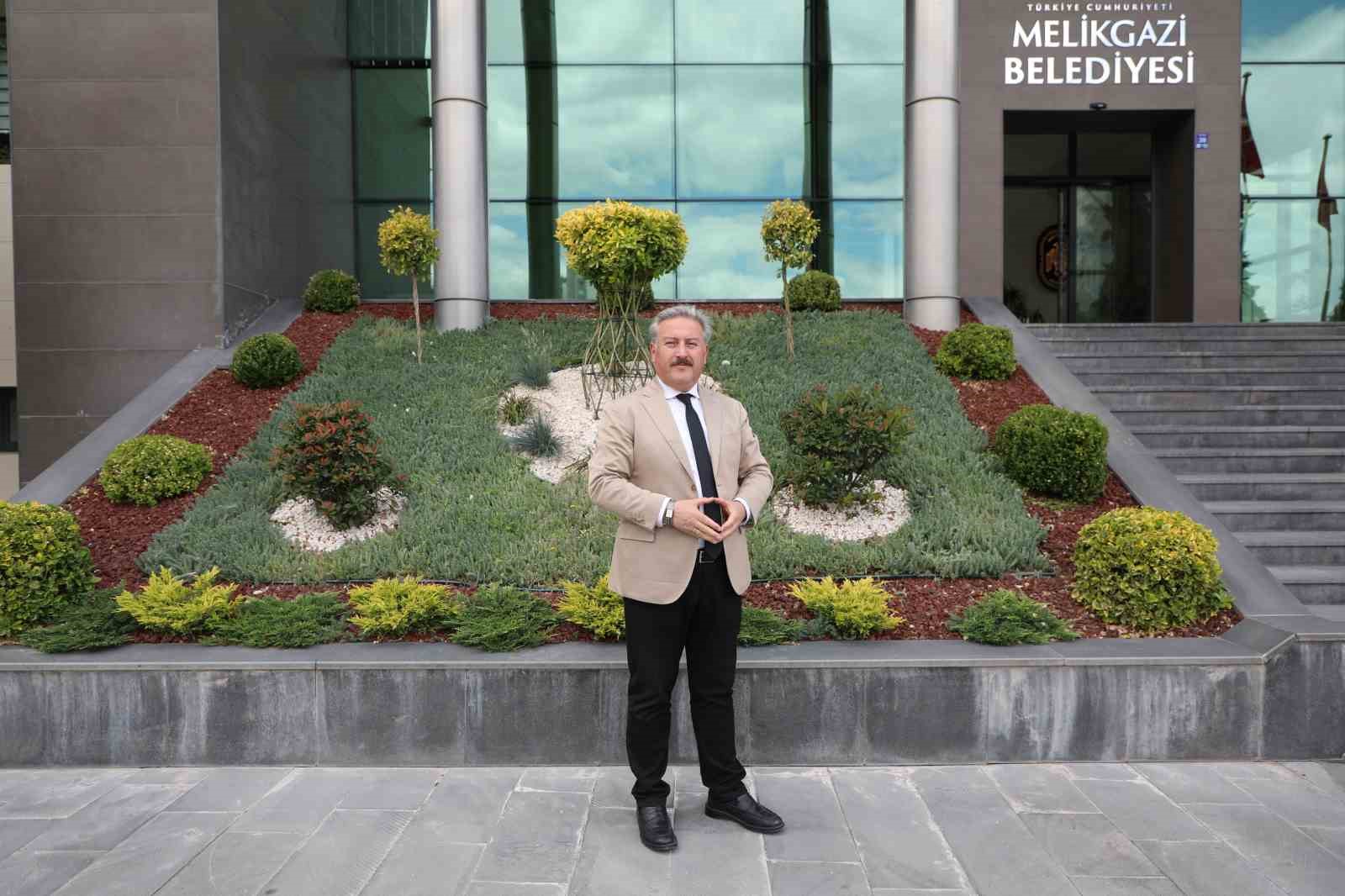 Melikgazi’nin vizyon projeleri BELFOR’da tam not aldı
?v=1
