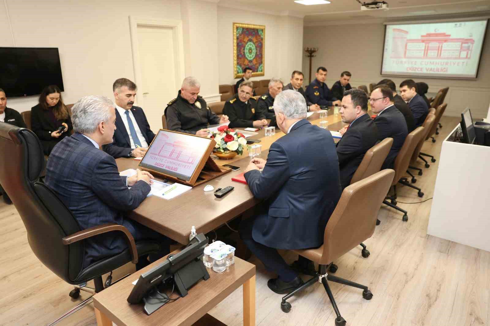 Genişletilmiş asayiş toplantısı gerçekleştirildi
?v=1