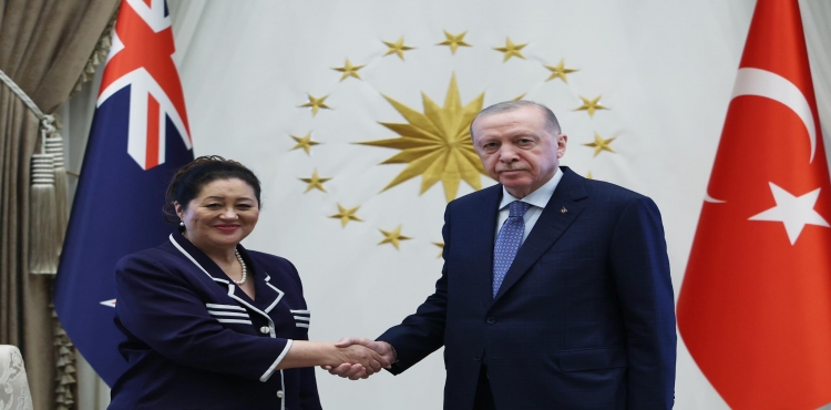 Cumhurbaşkanı Erdoğan, Yeni Zelanda Genel Valisi Kiro ile görüştü?v=1