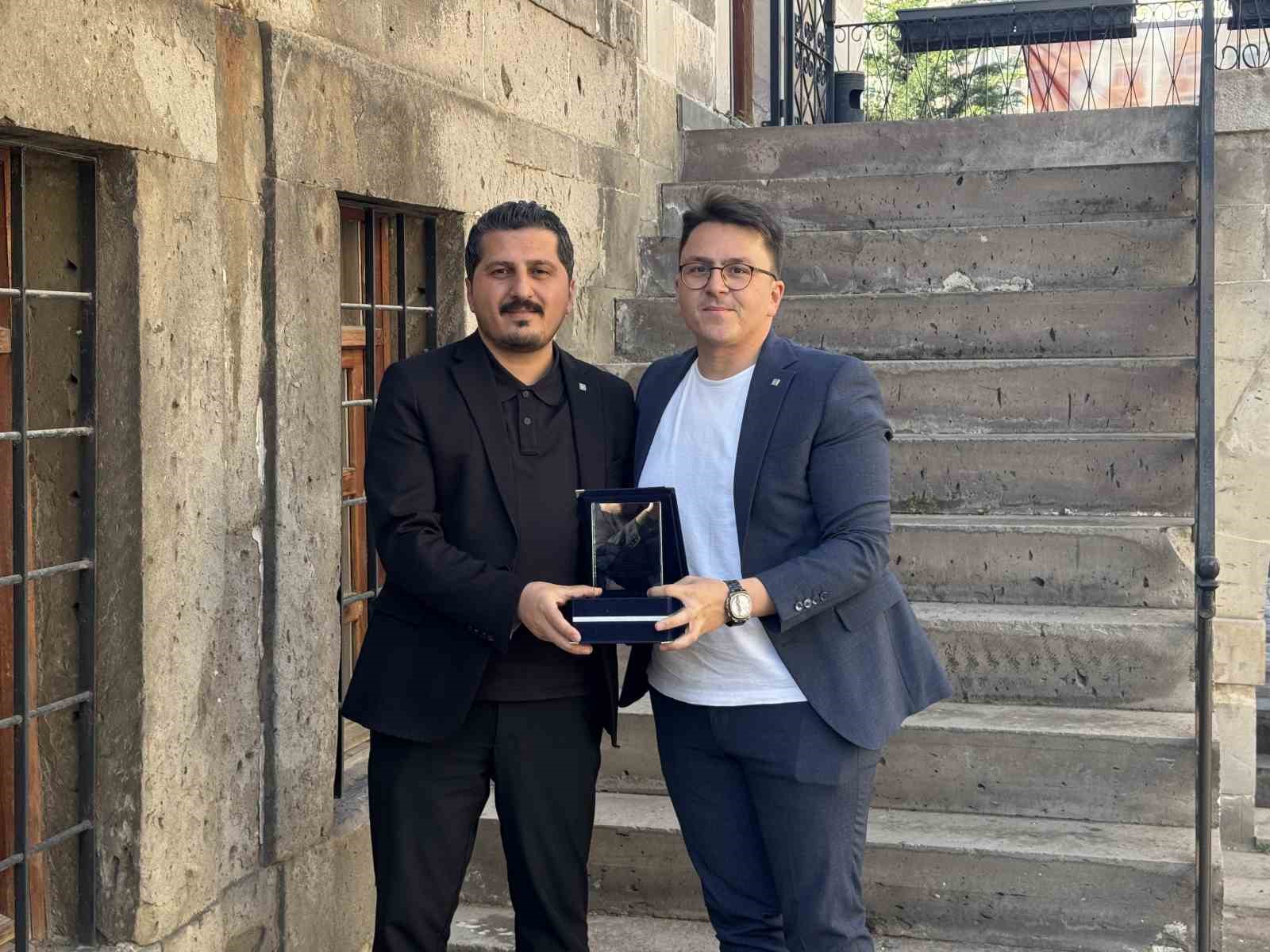 Mimarlar Odası Kayseri Şubesi’nde Zafer Tarık Taner dönemi
?v=1