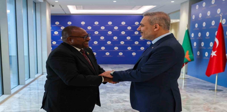 Bakan Fidan, Zambiya Dışişleri Bakanı Haimbe ile bir araya geldi?v=1