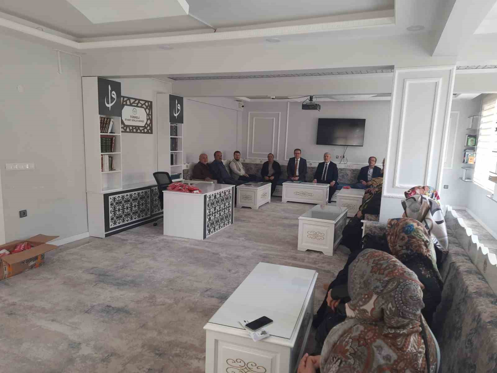 Türkeli’de hac semineri
?v=1