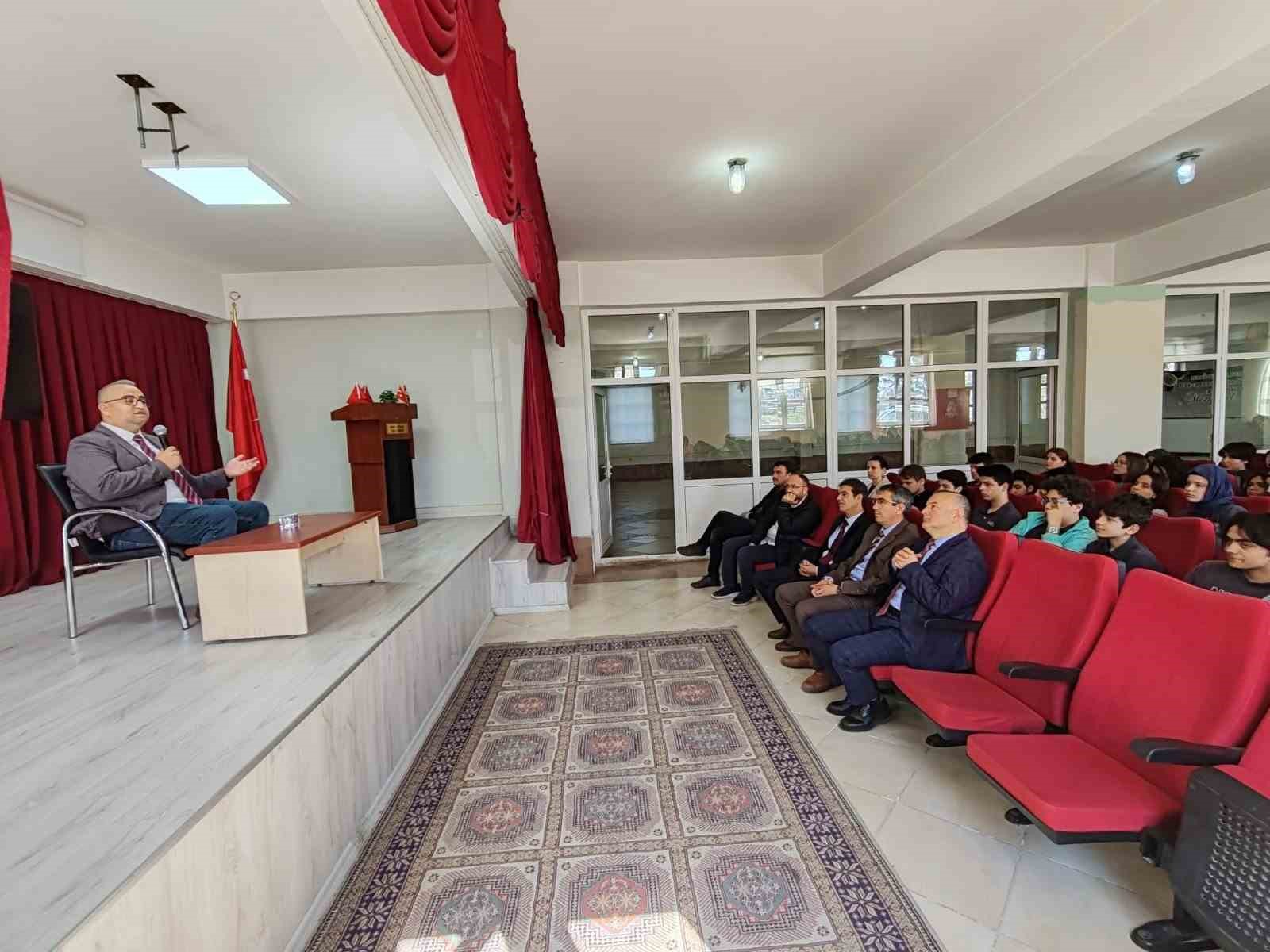 Kütahya’da  Sürdürülebilir Toplumlar  temalı bilim söyleşisi
?v=1