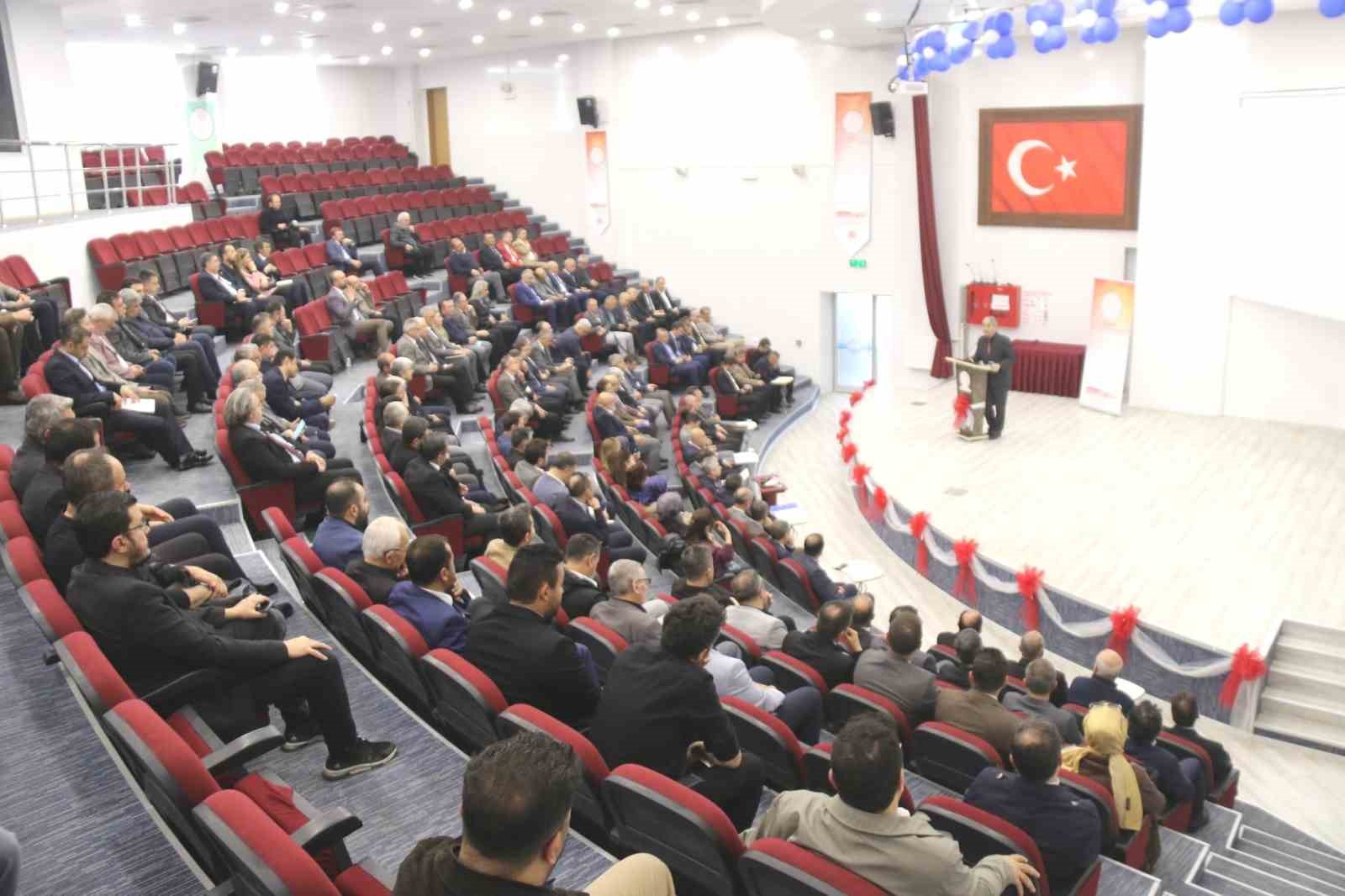 Kütahya’da okul güvenliği değerlendirme toplantısı yapıldı
?v=1