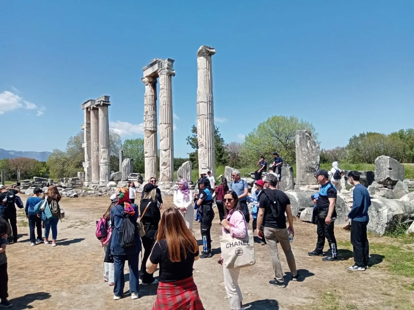 Aydın’da polisler ve aileleri tarihle buluştu
?v=1