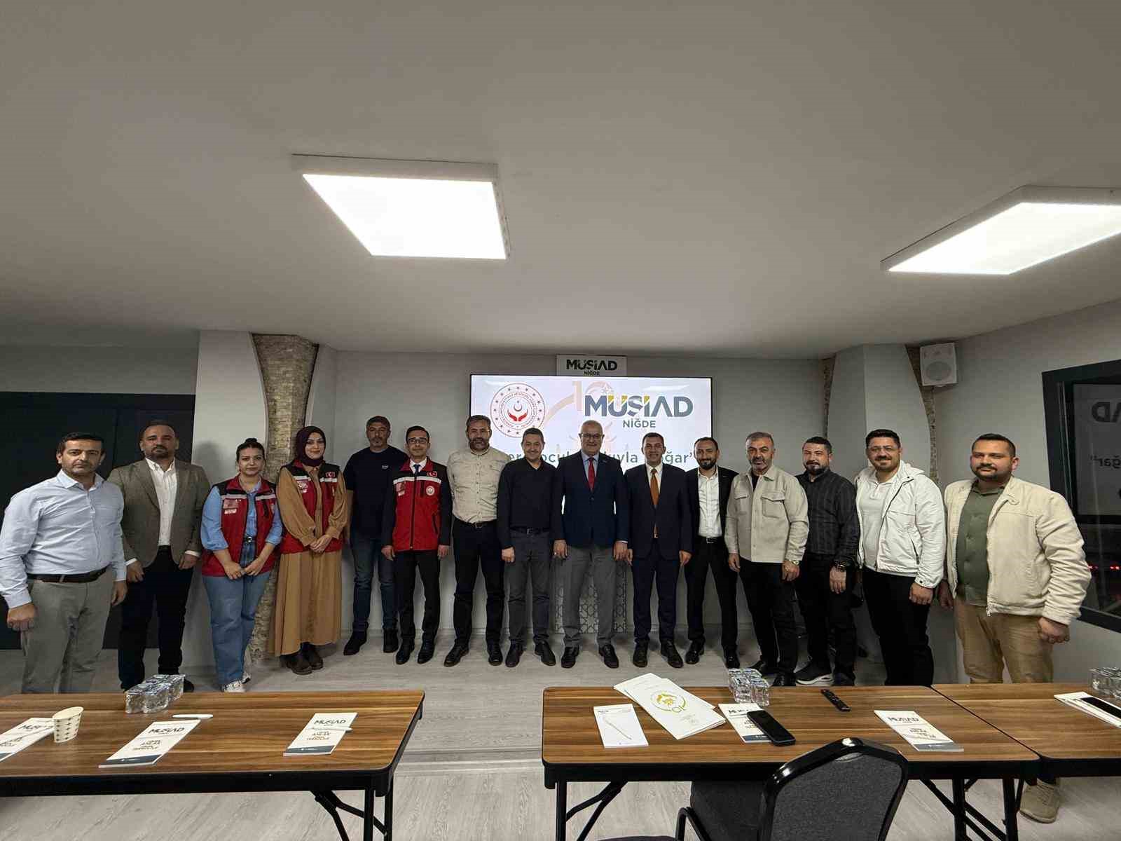 Niğde’de yeni evlenen çiftlere yeni doğan destek çantası desteği
?v=1