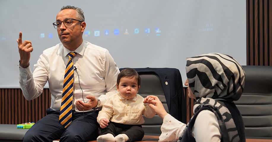 ETÜ’de pediatrik rehabilitasyonda erken müdahale ele alındı
?v=1