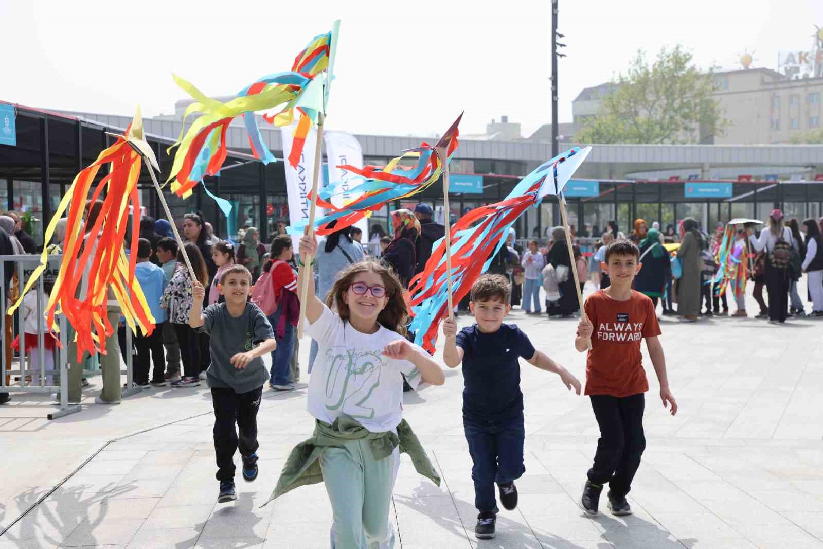 23 Nisan’da 4 günlük festival coşkusu: 60’tan fazla atölye çocuklarla buluşacak
?v=1