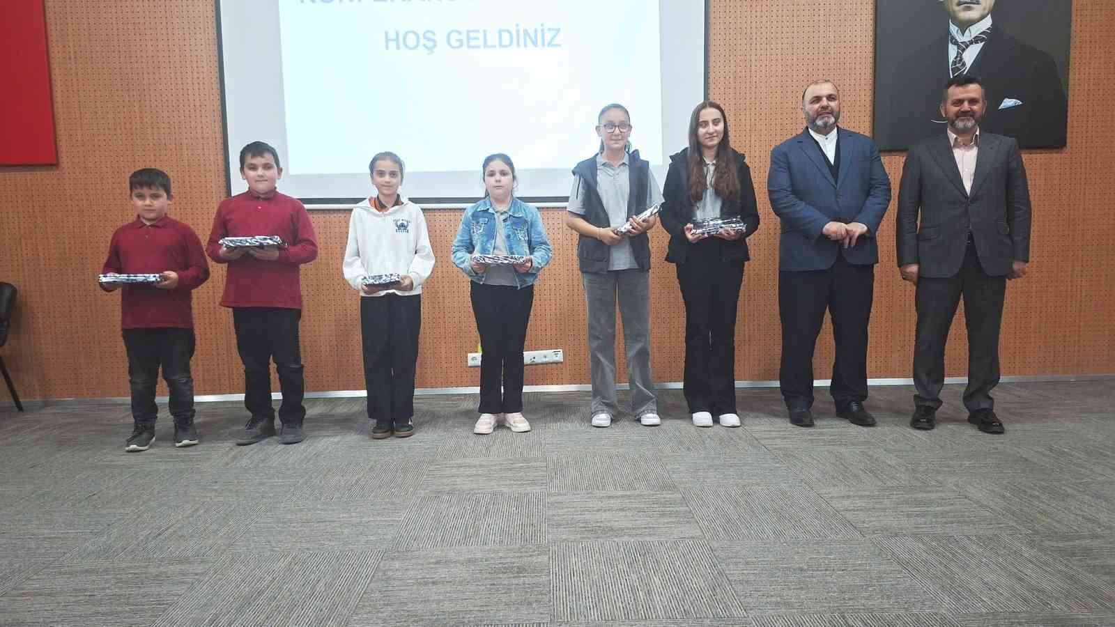 Hisarcık İlçe Müftülüğünce başarılı öğrenciler ödüllendirildi
?v=1