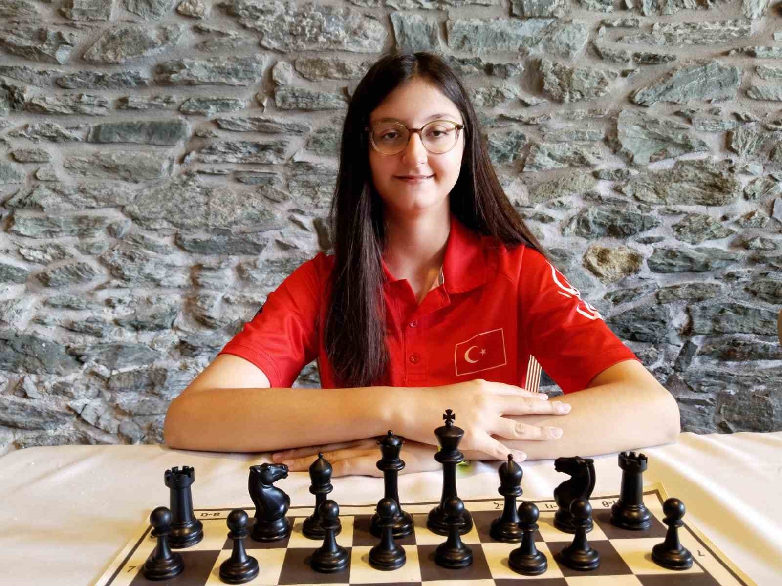 Bursa Büyükşehir Belediyesporlu Arya Aydoğan dünya dördüncüsü
?v=1