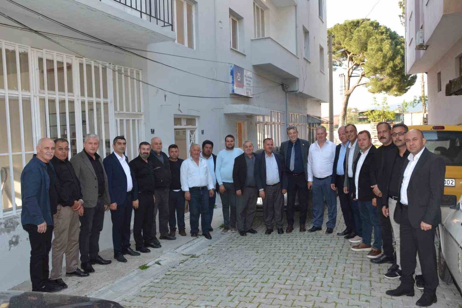 Başkan Künkcü, Karpuzlu ve Çine’de esnaflarla bir araya geldi
?v=1