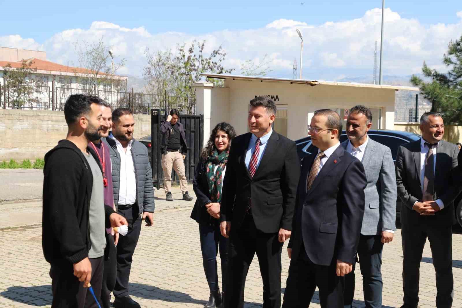 Kaymakam Baycar, öğrencilerle geleceği konuştu
?v=1