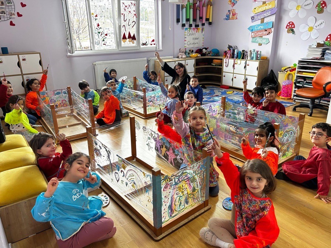 Sivas’ta çift dilli eğitim modeli, ingilizceyi ezberleyerek değil konuşarak öğreniyorlar
?v=1