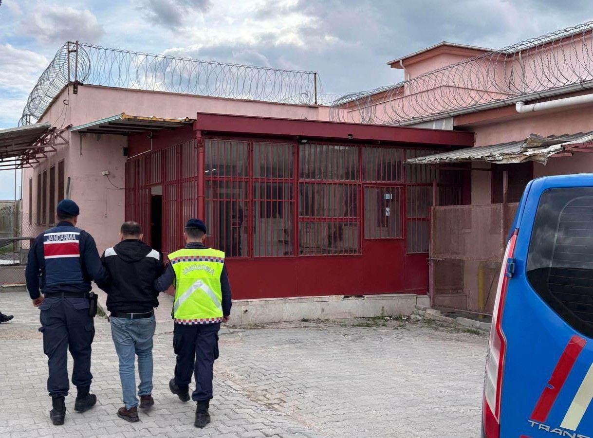 Eskişehir’de uyuşturucu operasyonu, 1 şüpheli tutuklandı
?v=1